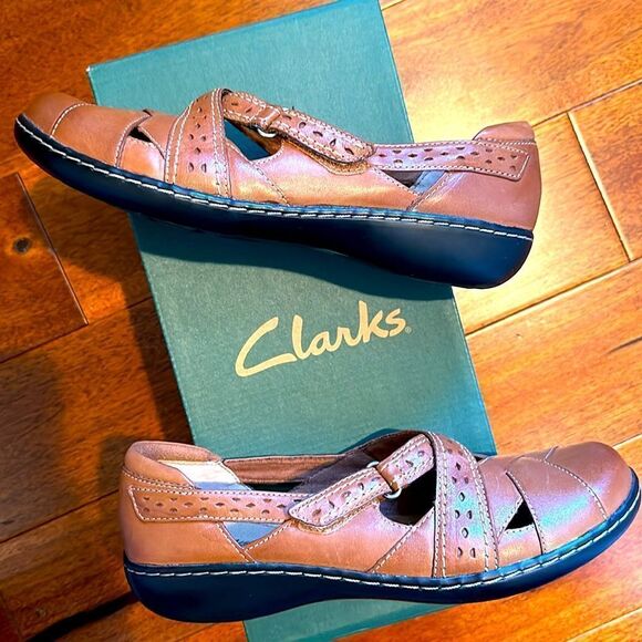Clark’s Loafers - Picture 11 of 14
